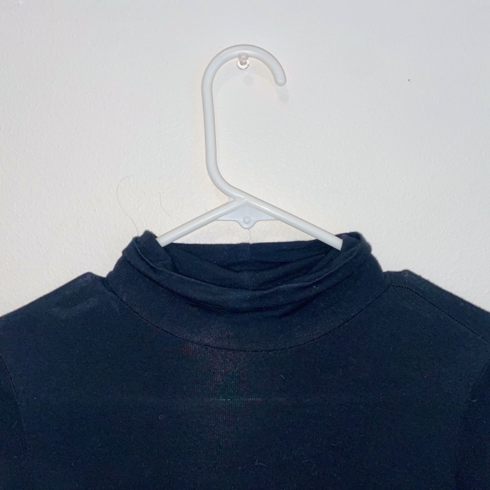 Turtle neck - Picture 2 of 2